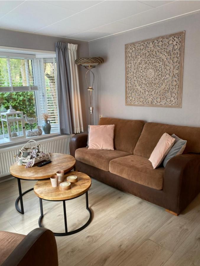 Luxe Chalet Met Prachtig Terras Op De Veluwe , Veel Privacy Hoenderloo Exterior foto