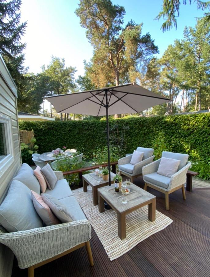 Luxe Chalet Met Prachtig Terras Op De Veluwe , Veel Privacy Hoenderloo Exterior foto